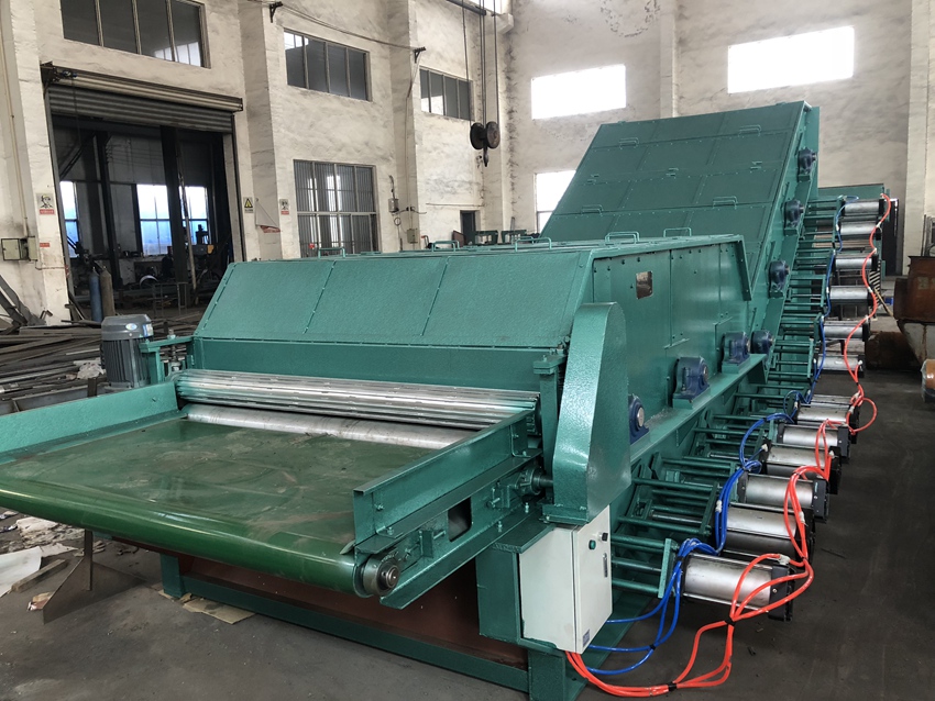 自（zì）動拉（lā）網七錫（xī）林開鬆機