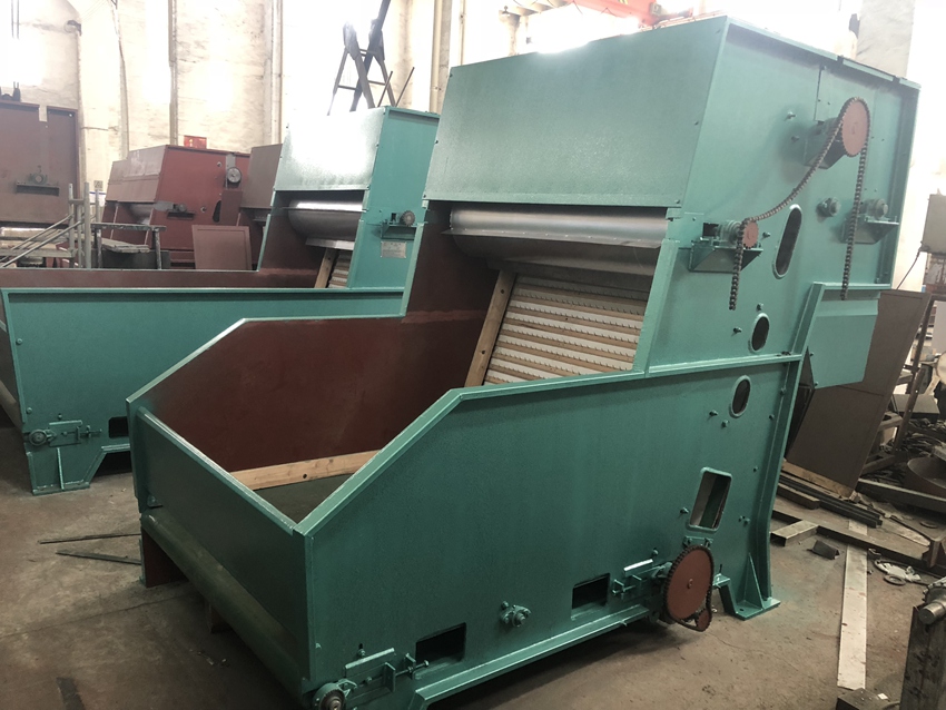 新式喂毛（máo）機